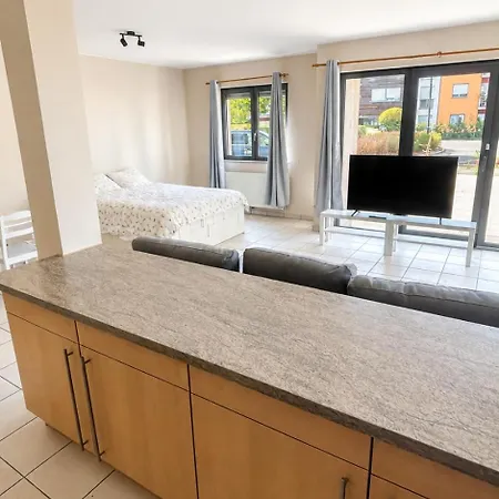 Spacious Newly Furnished Near Luxembourg Appartamento Bertrange