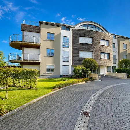 Spacious Newly Furnished Near Luxembourg